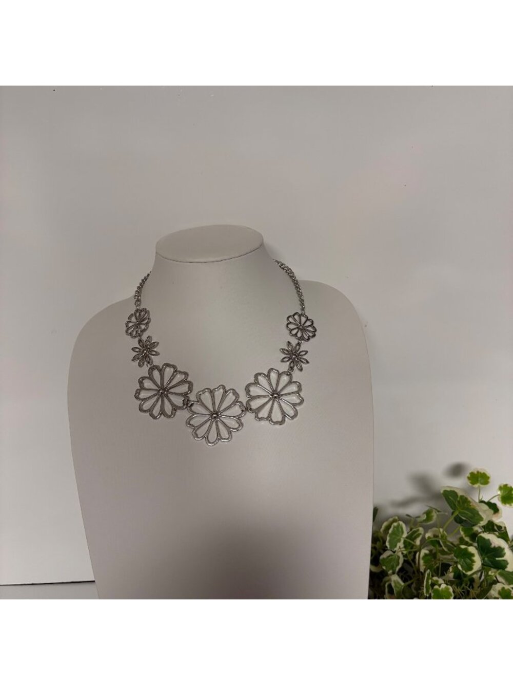 Floral Statement Necklace Silver Tone Adjustable Chain 19 in - 22 in